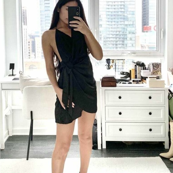 Satin Wrap dress. - Picture 3 of 3